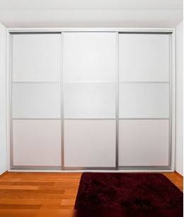 Белые двери для гардеробной